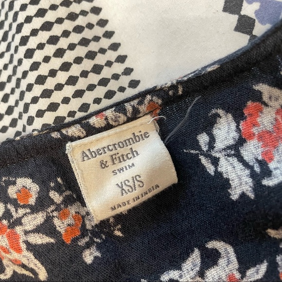 Abercrombie & Fitch Swim Cover Up - Picture 4 of 7